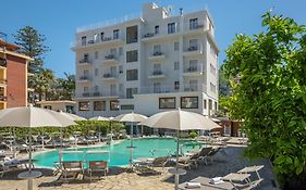 Hotel Leone